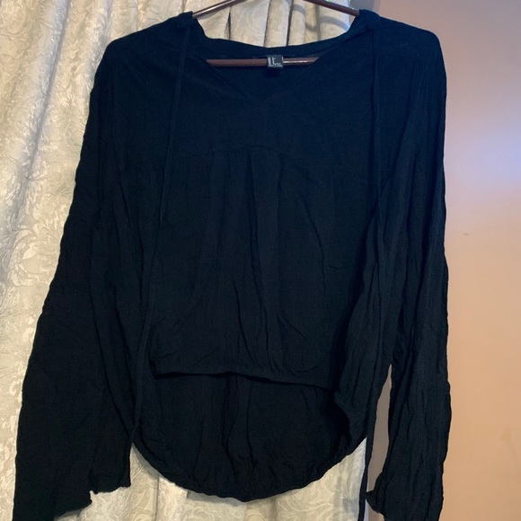Forever 21 Black Long Flare Sleeves Top Blouse - Picture 1 of 7